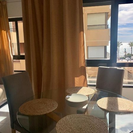 Schoene Wohnung In Zentrum Von Torrevieja Esterno foto