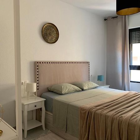 Schoene Wohnung In Zentrum Von Torrevieja Esterno foto