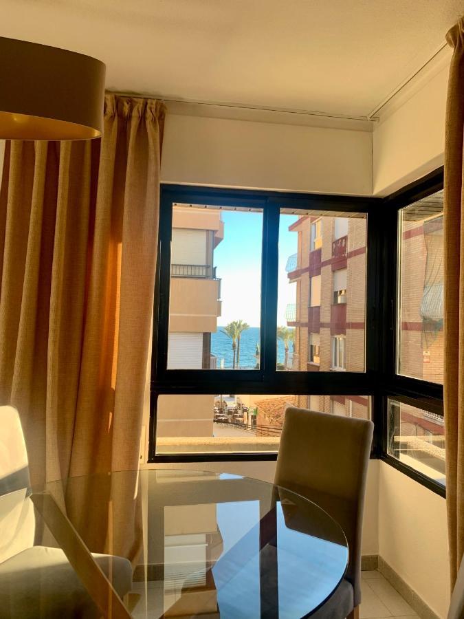 Schoene Wohnung In Zentrum Von Torrevieja Esterno foto
