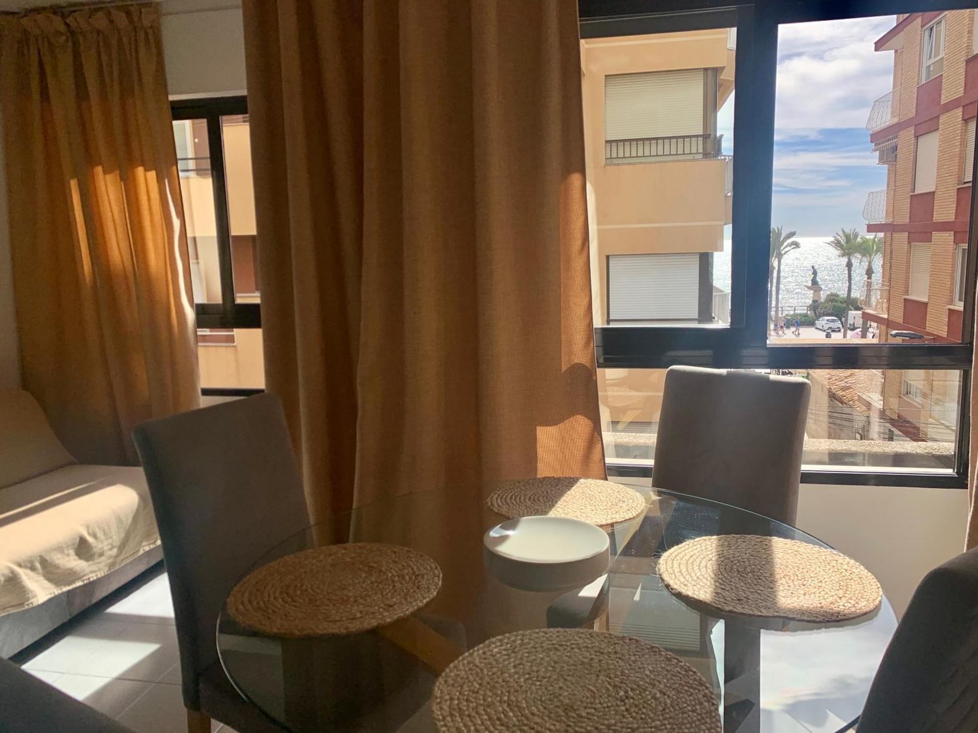 Schoene Wohnung In Zentrum Von Torrevieja Esterno foto