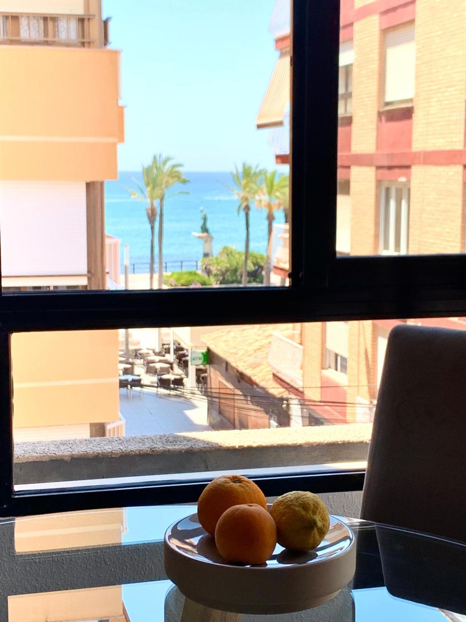 Schoene Wohnung In Zentrum Von Torrevieja Esterno foto
